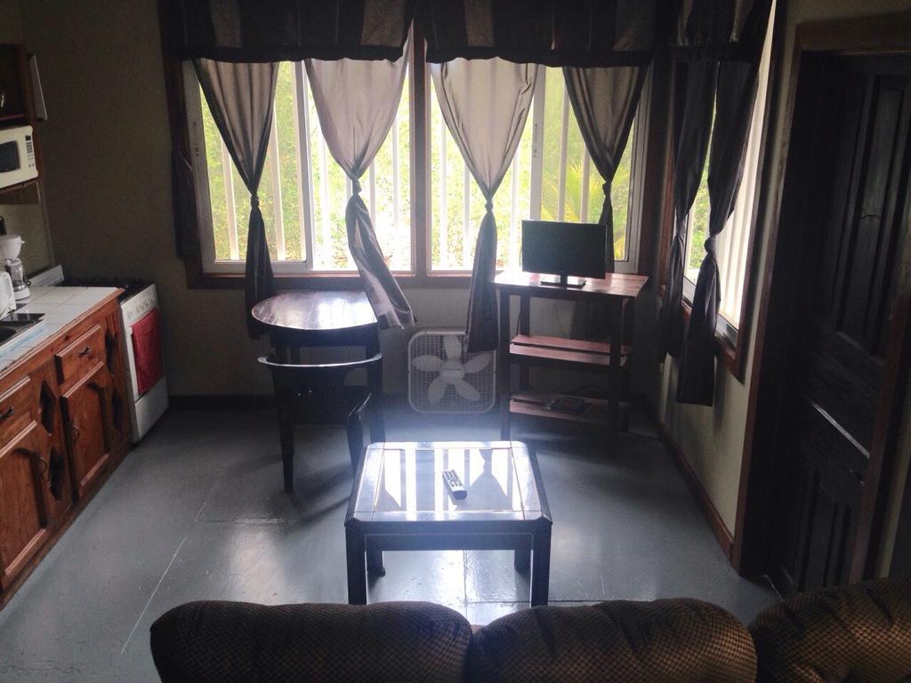 Cooper'S Inn Utila Zewnętrze zdjęcie