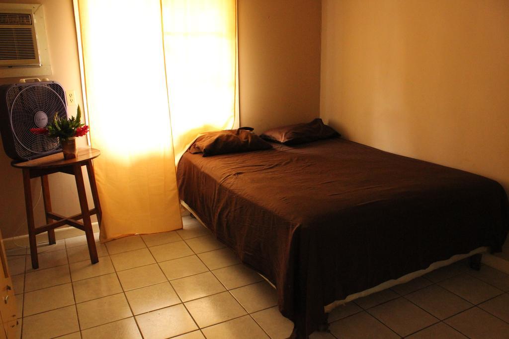 Cooper'S Inn Utila Pokój zdjęcie