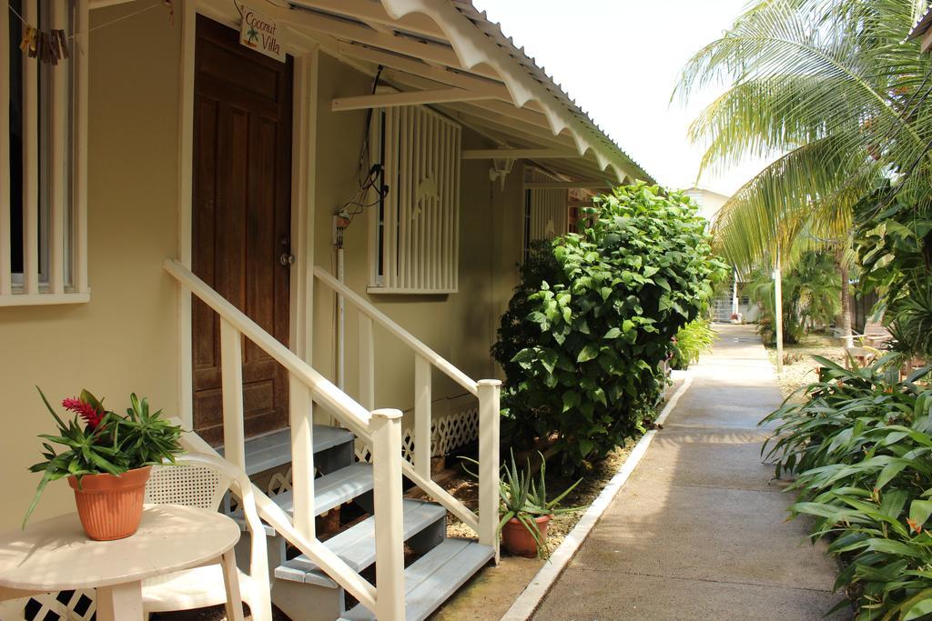 Cooper'S Inn Utila Zewnętrze zdjęcie